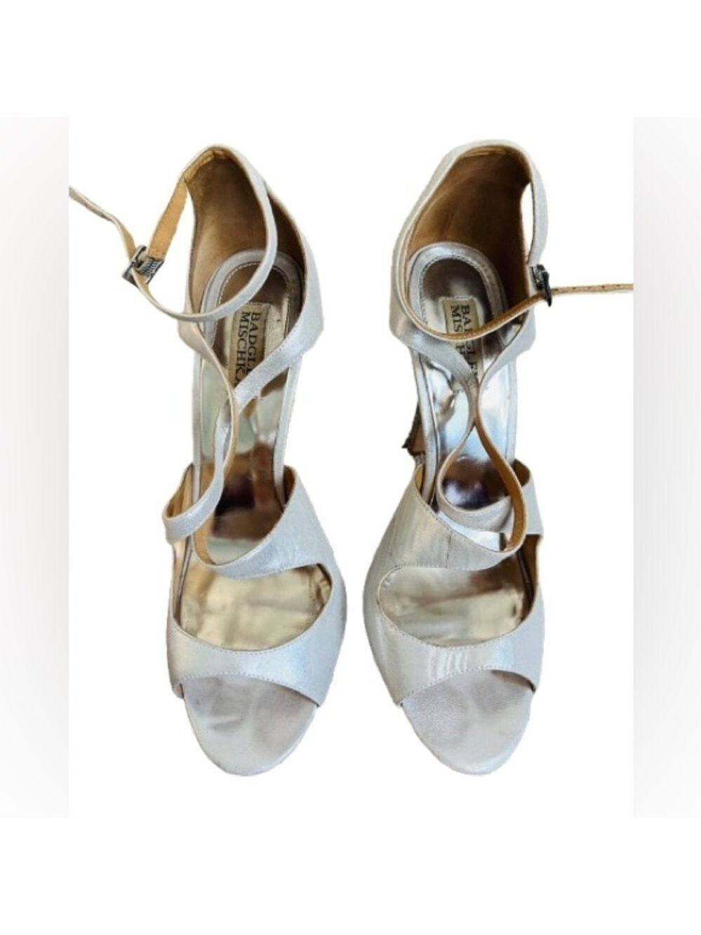 Badgley Mischka Women's
Laguna Platform Pumps Silver
Leather
Size 10 M - Picture 9 of 12